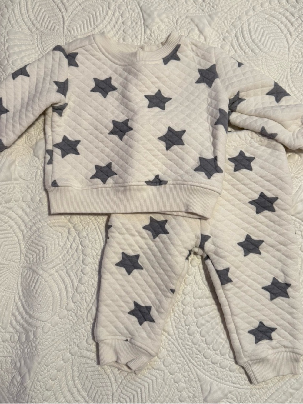 Koala Kids Cream Quilted Matching Sweatsuit with Gray Stars